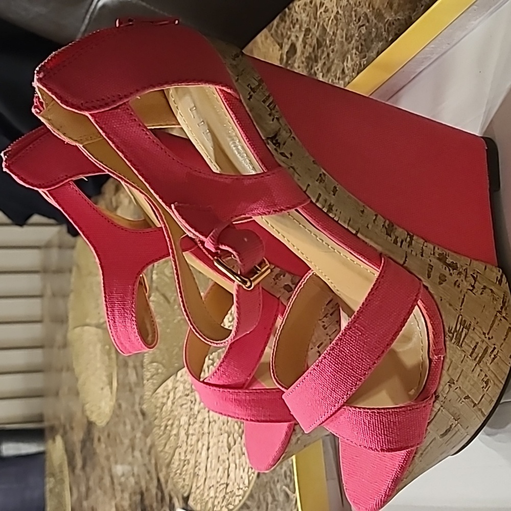 Liliana peace-15 hot pink wedges - Picture 3 of 11